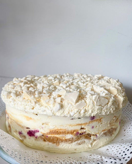 Torta Merengue Manjar y Frambuesas